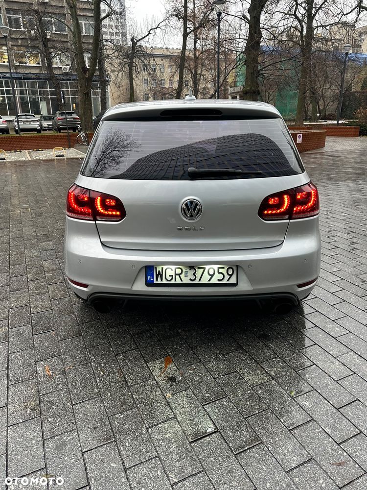 Volkswagen Golf - 5
