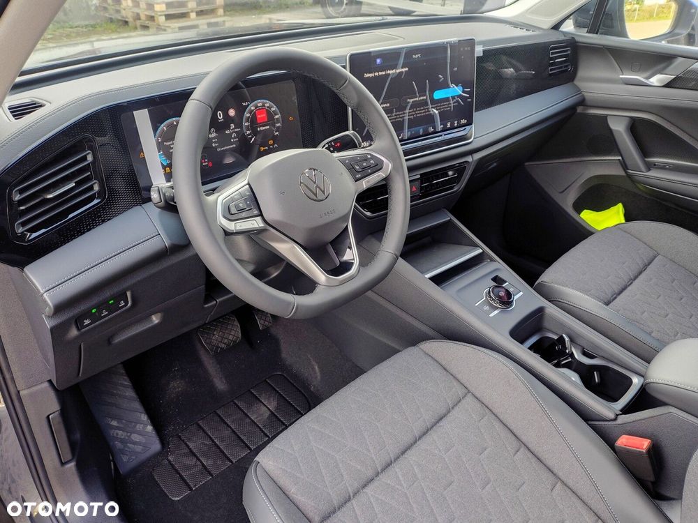 Volkswagen Tiguan - 23