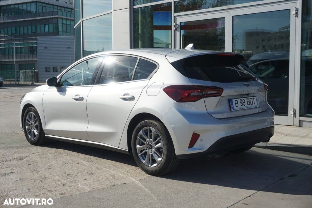 Ford Focus - 5