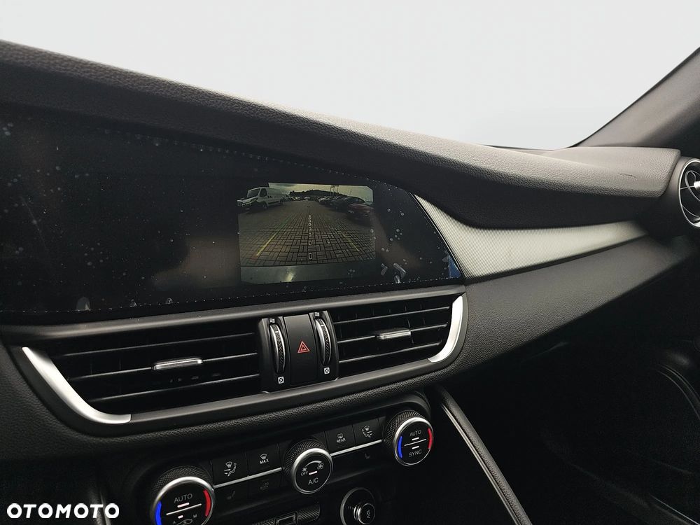 Alfa Romeo Giulia 2.0 Turbo Veloce Q4 - 15