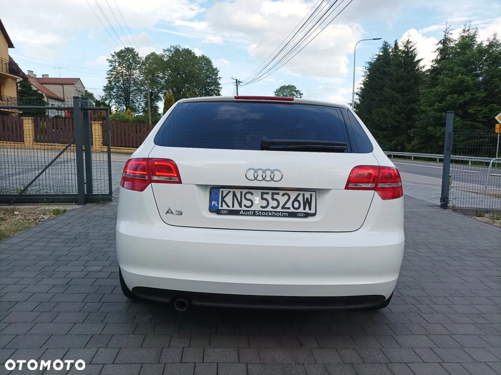 Audi A3 Sportback 1.6 TDI DPF Ambition - 8