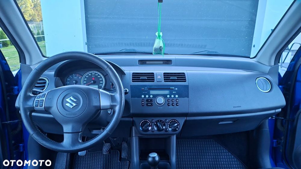 Suzuki Swift - 7