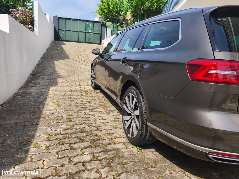 VW Passat Variant 2.0 TDI Highline DSG 4Motion - 5