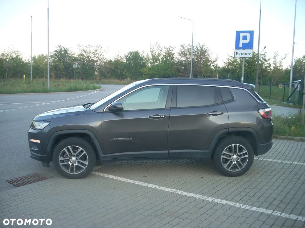 Jeep Compass - 4