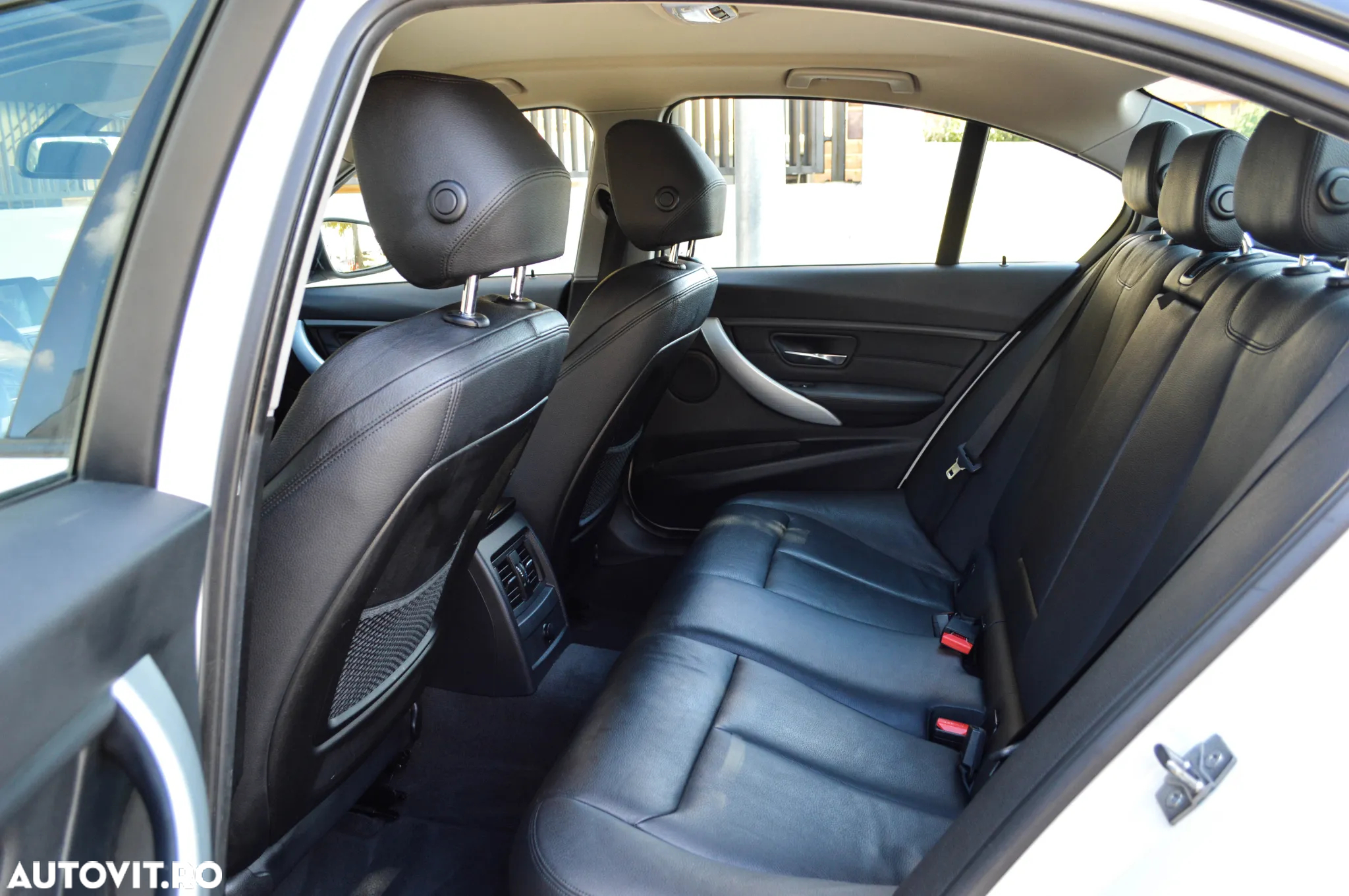 BMW Seria 3 - 28