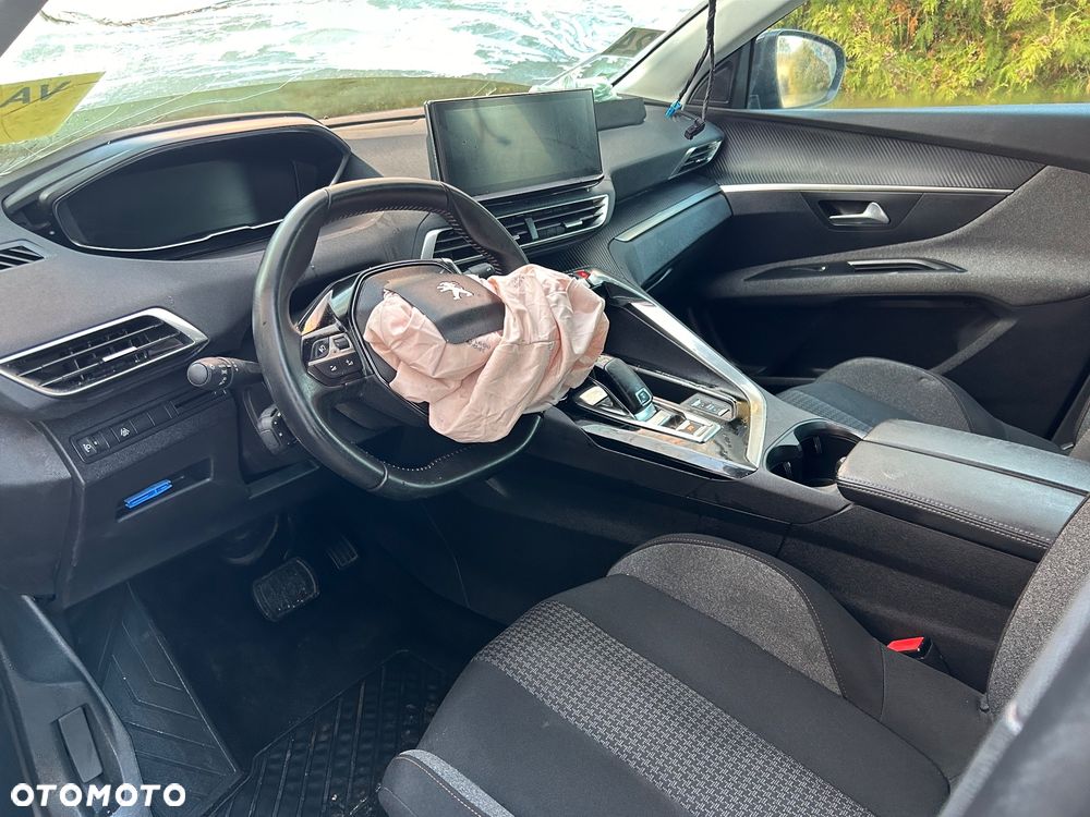 Peugeot 3008 - 11