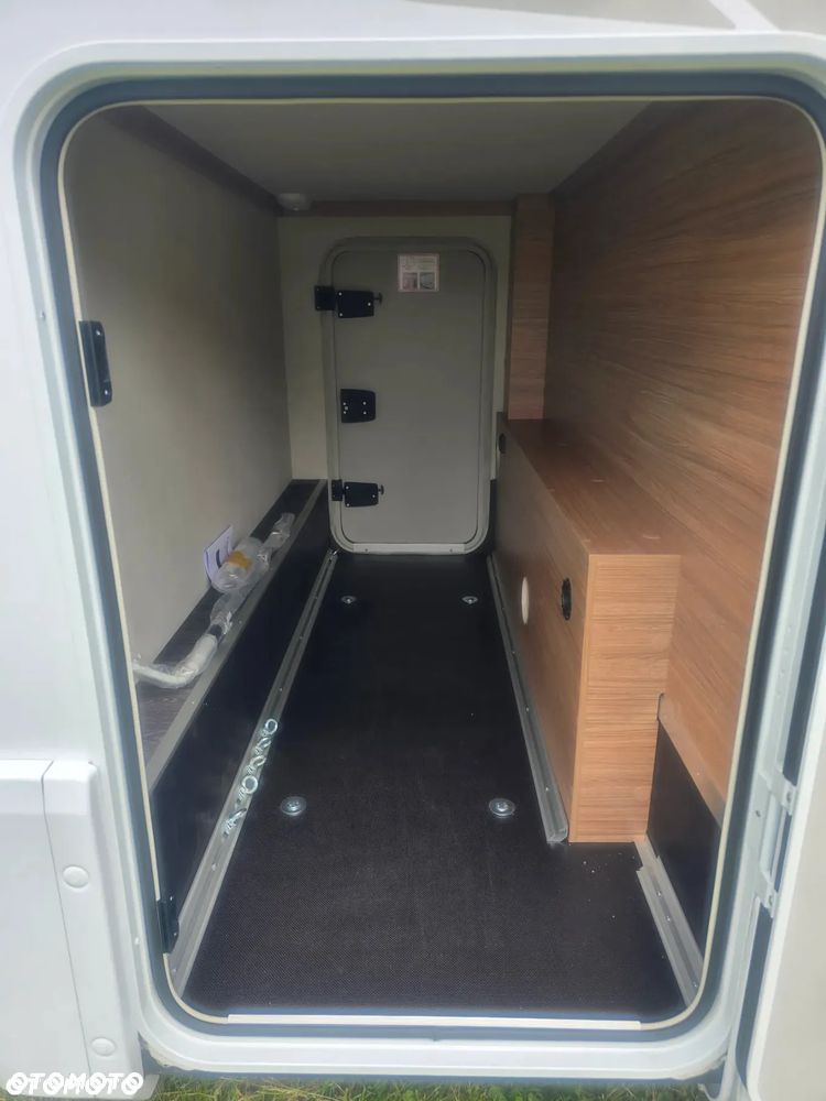 Volkswagen Carawan - 12