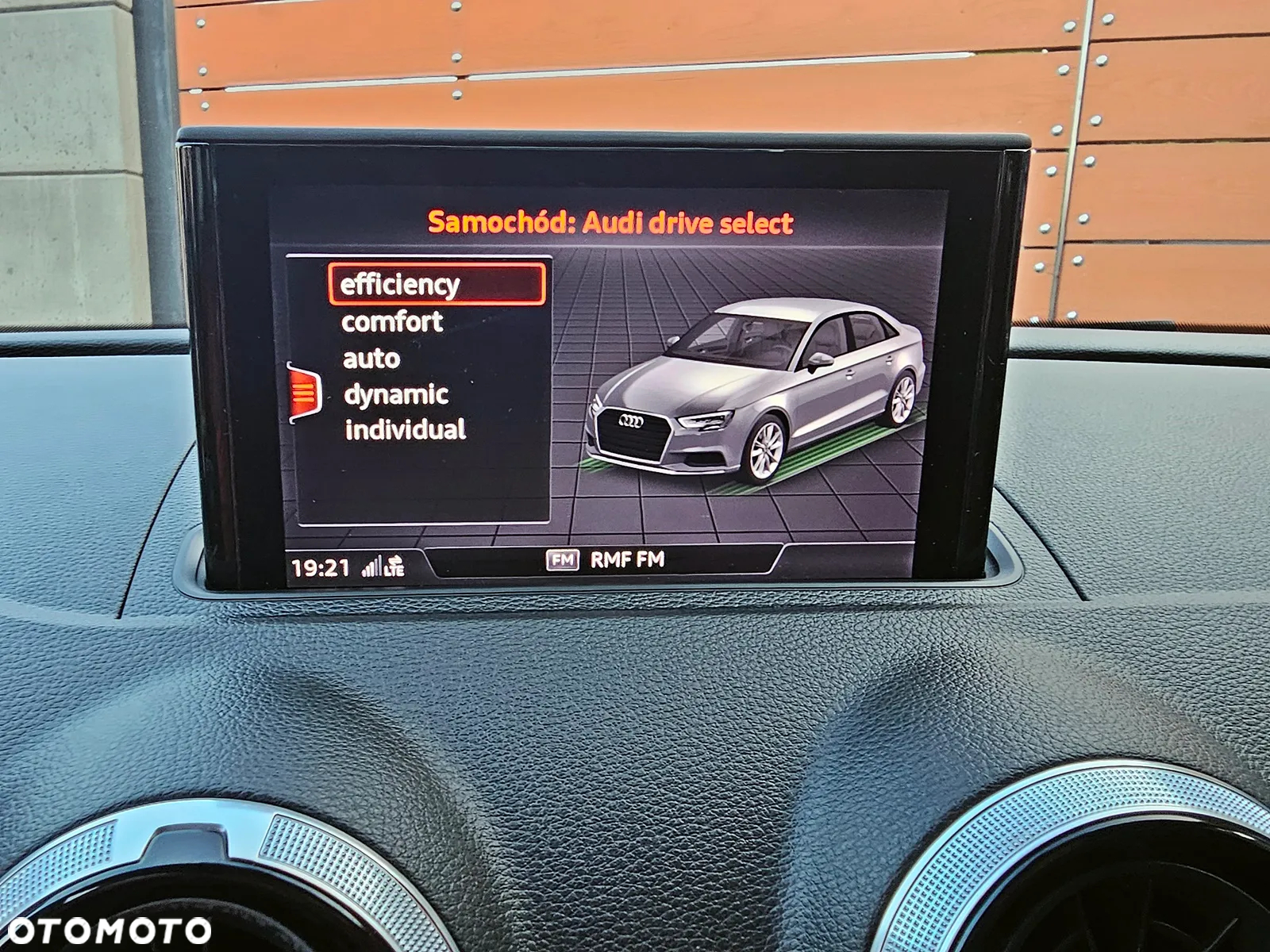 Audi A3 Limousine 1.5 TFSI Sport S tronic - 24