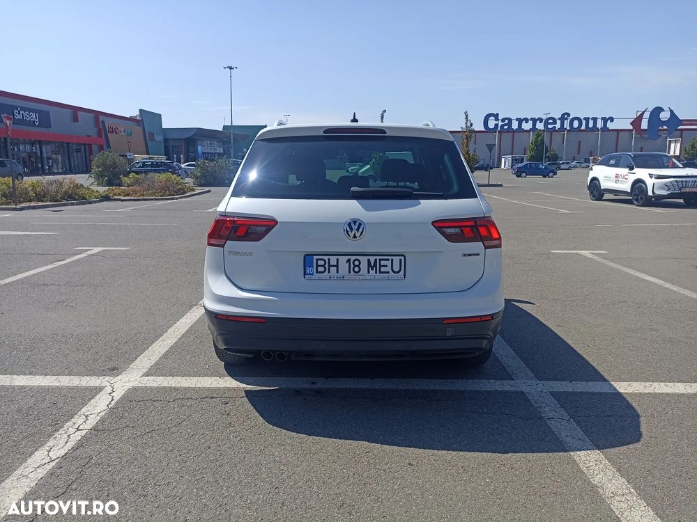 Volkswagen Tiguan 2.0 TDI 4Mot DSG Comfortline - 4