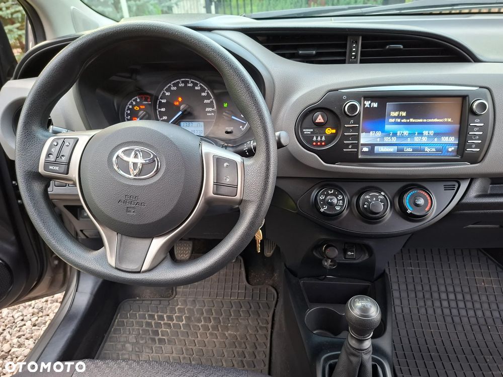 Toyota Yaris - 8