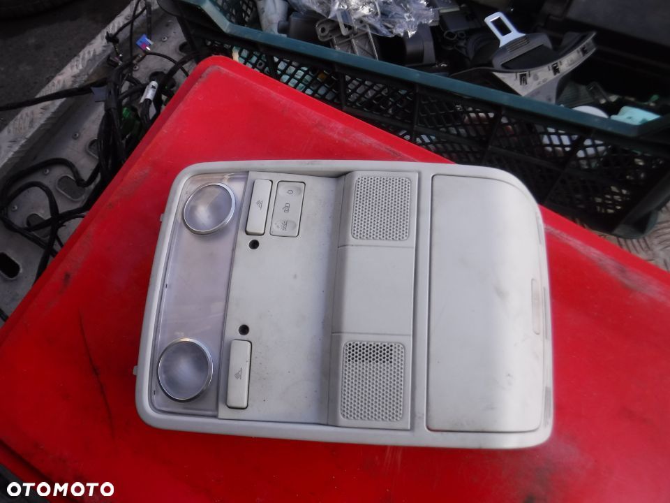 Vw CC Passat CC lift  B7 B6 Golf V lampka podsufitki oswietlenie kabiny schowek - 2