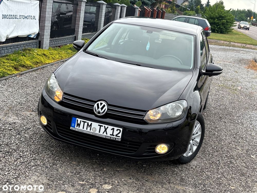 Volkswagen Golf - 1