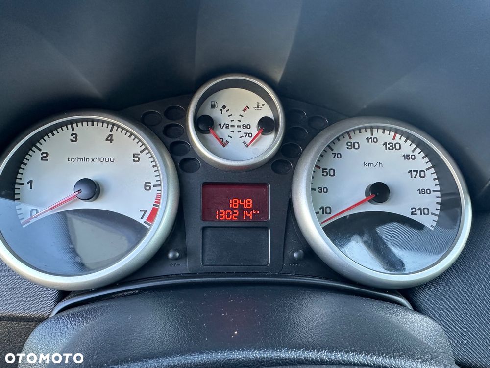Peugeot 207 1.4 - 9