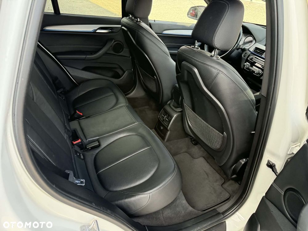 BMW X1 xDrive18d M Sport - 12