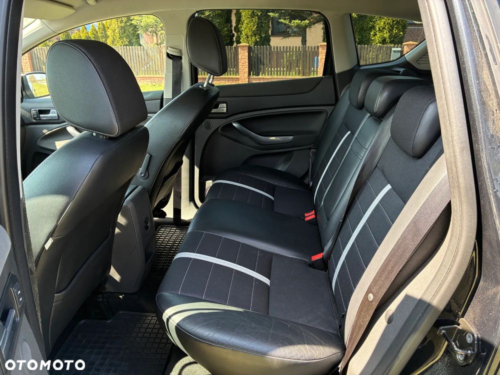 Ford Kuga 2.0 TDCi 4x4 Titanium - 8