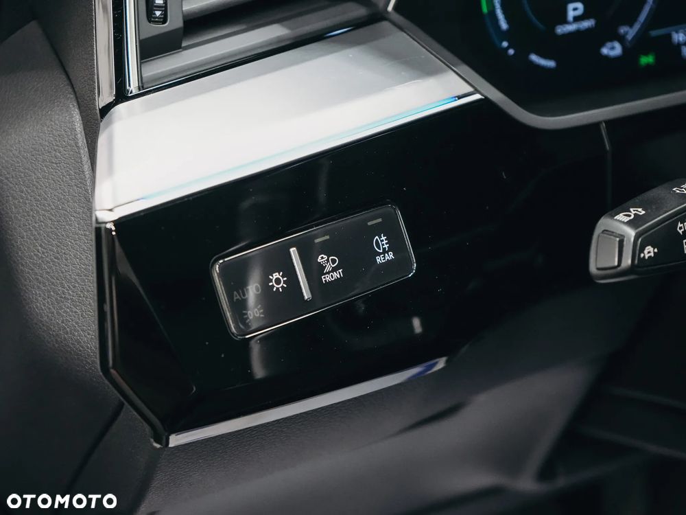 Audi e-tron - 18