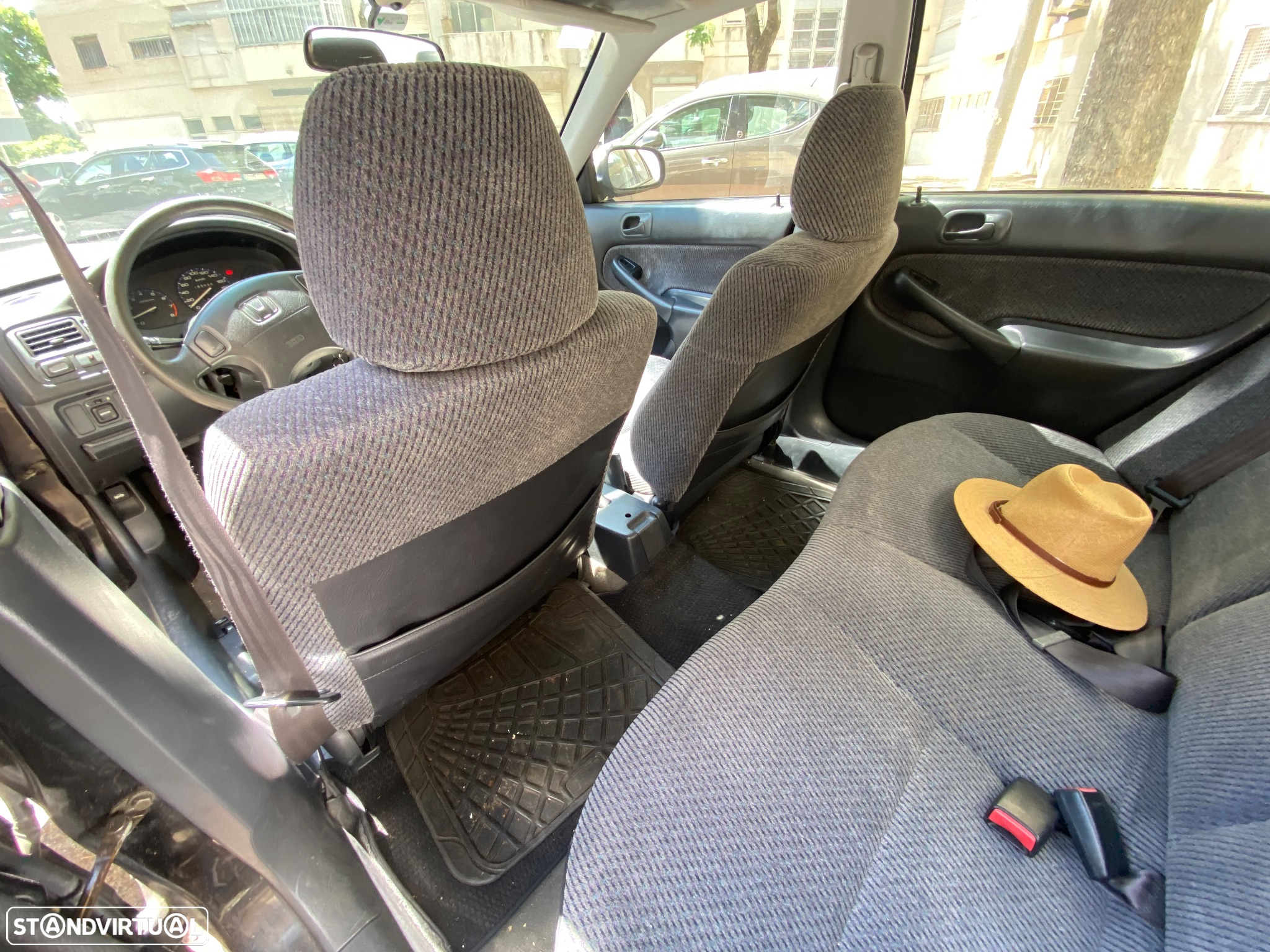 Honda Civic 1.5i LS - 7