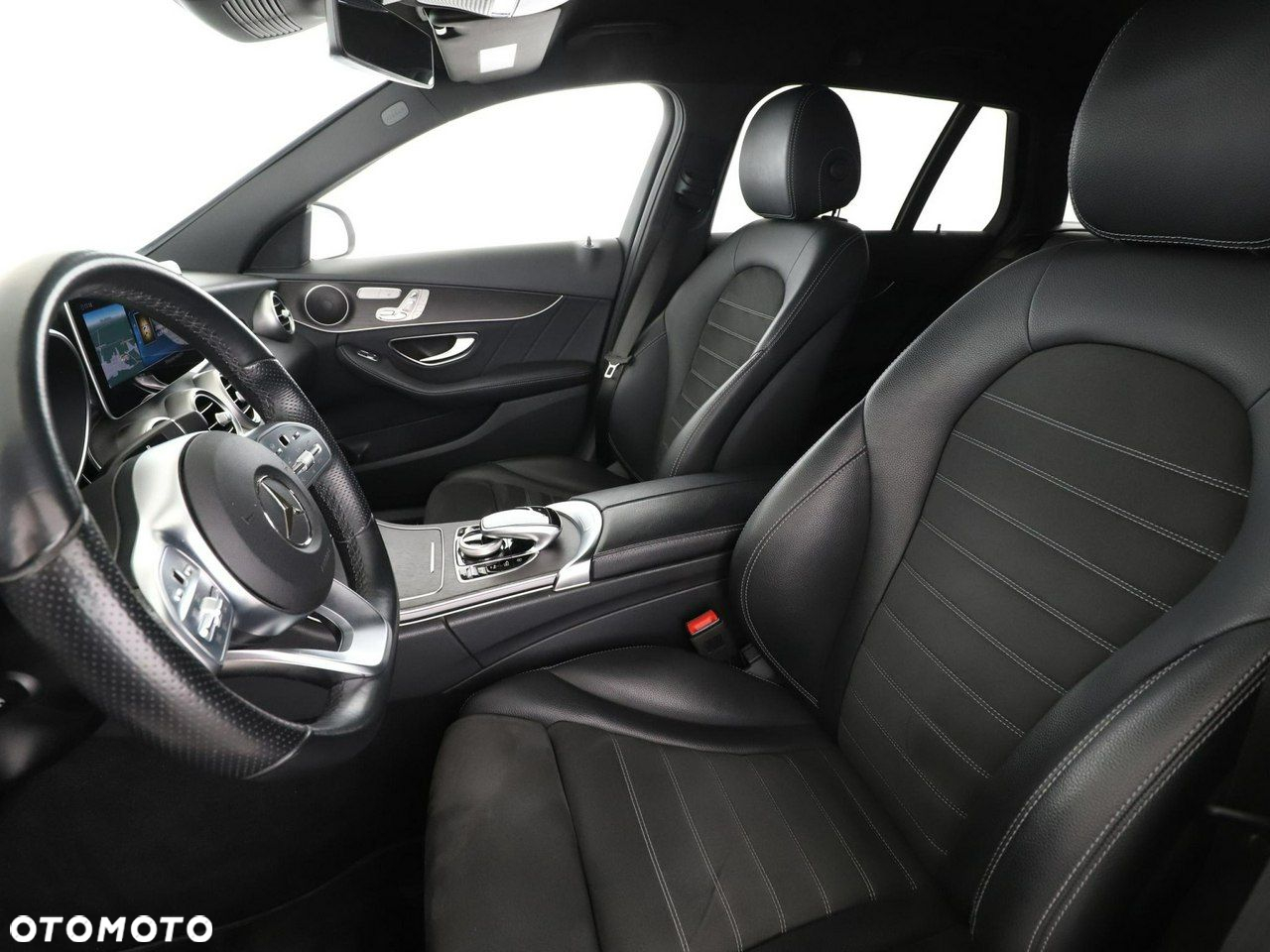 Mercedes-Benz Klasa C 300 d T 4Matic 9G-TRONIC AMG Line - 13