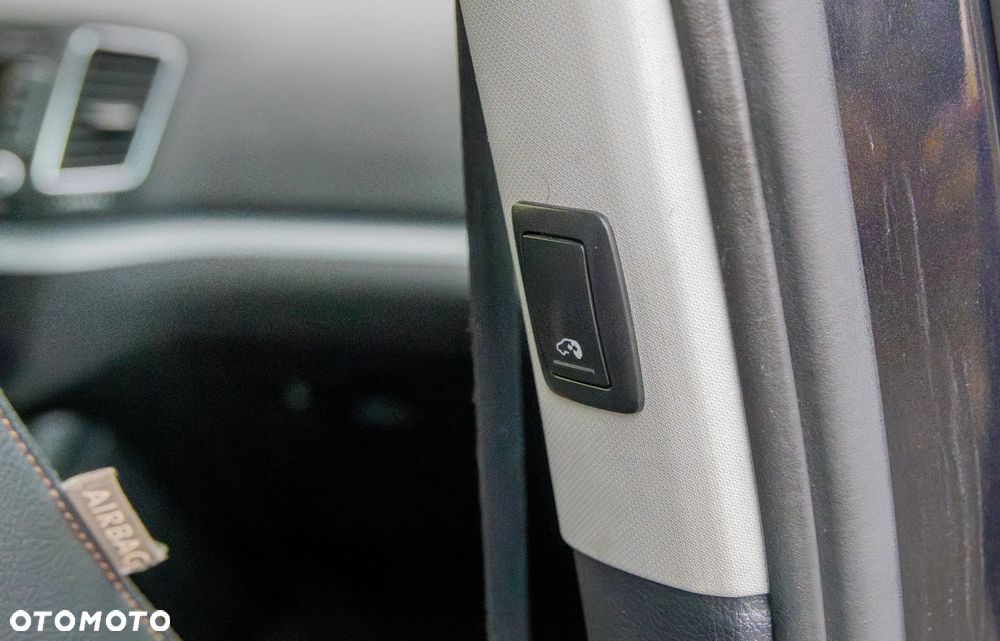 Volkswagen Sharan 2.0 TDI DSG Blue Motion Comfortline - 16