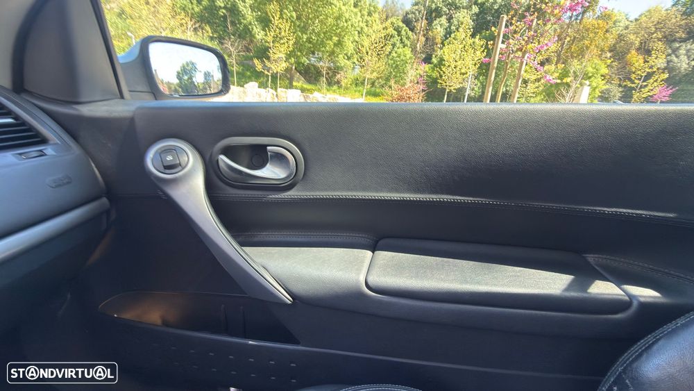 Renault Mégane CC ver-1-5-dci-privil-ge - 11