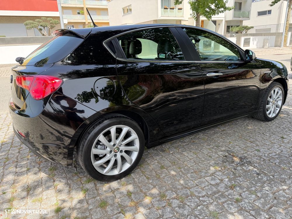 Alfa Romeo Giulietta 1.6 JTDM Exclusive - 5