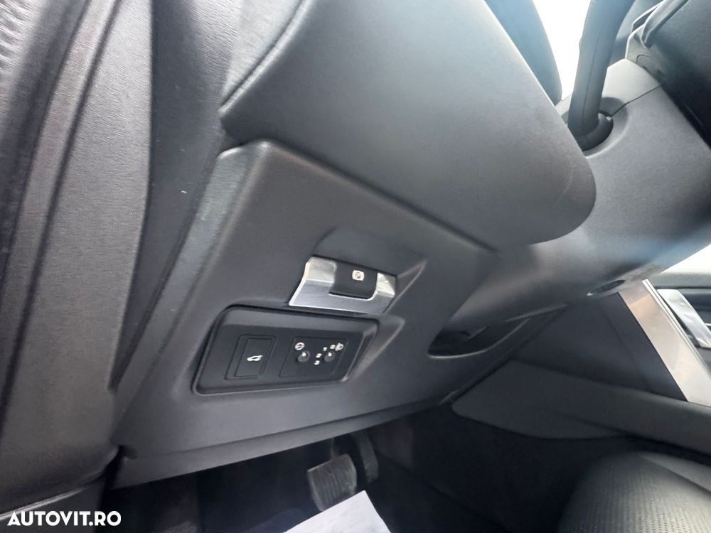 Land Rover Discovery Sport 2.0 D150 MHEV - 16