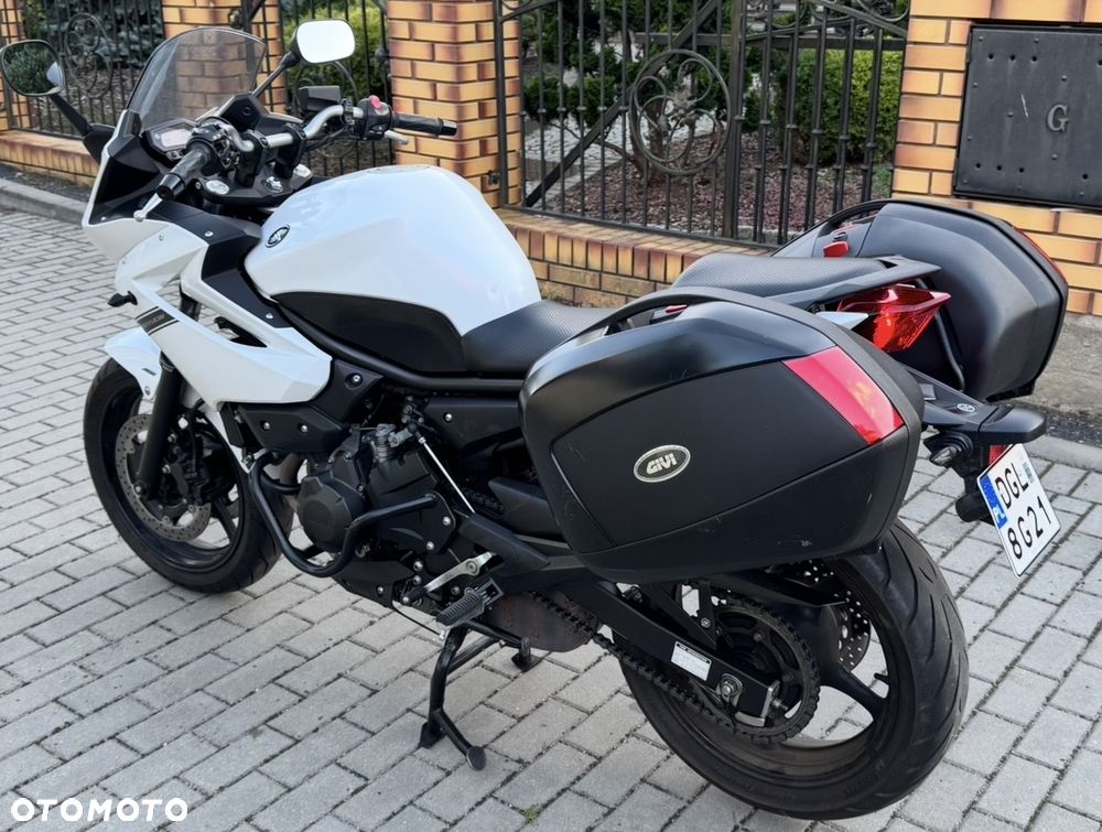 Yamaha XJ - 12