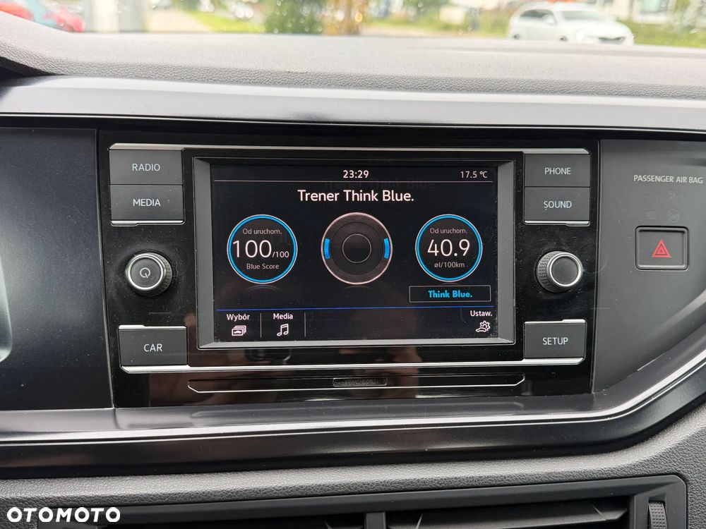 Volkswagen Polo - 28
