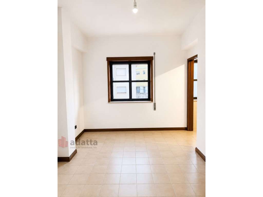 Apartamento T1 remodelado em Celas, a poucos passos do Hospital. - Grande imagem: 3/11