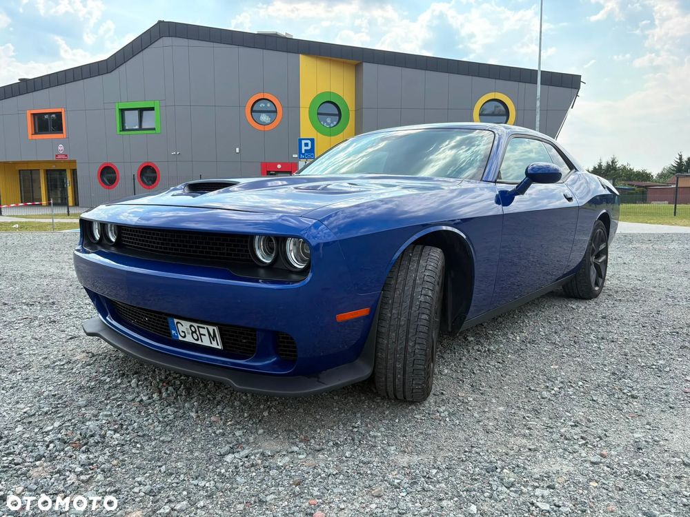 Dodge Challenger - 8