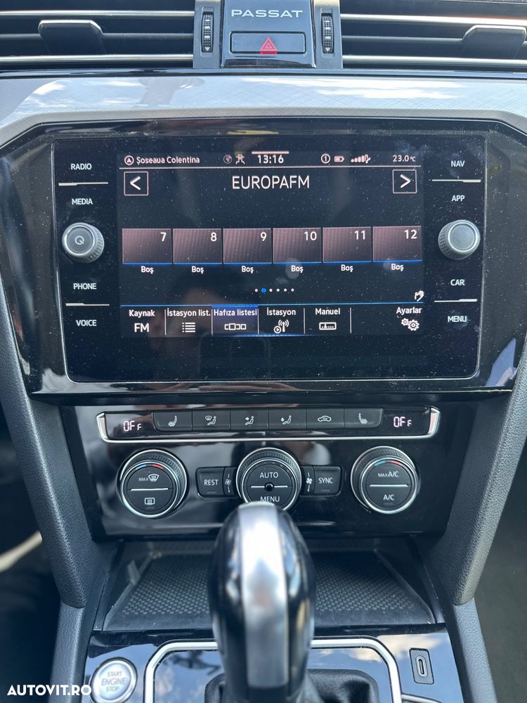 Volkswagen Passat - 8