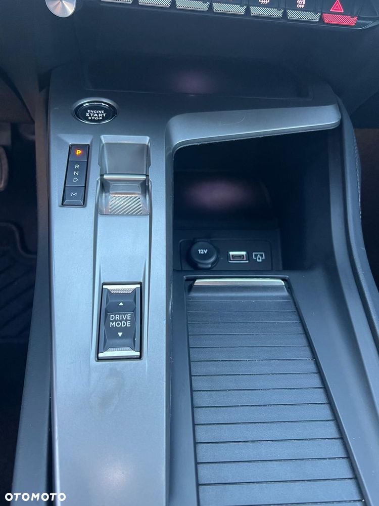 Peugeot 308 1.2 PureTech Allure S&S EAT8 - 9