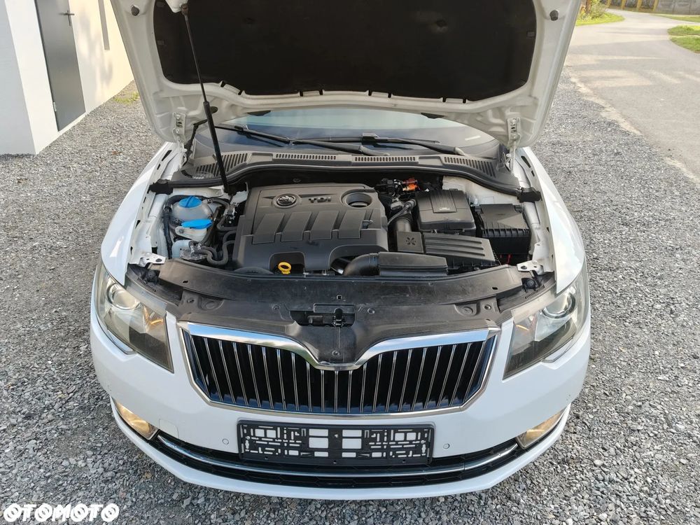 Skoda Superb 1.6 TDI Ambition - 9