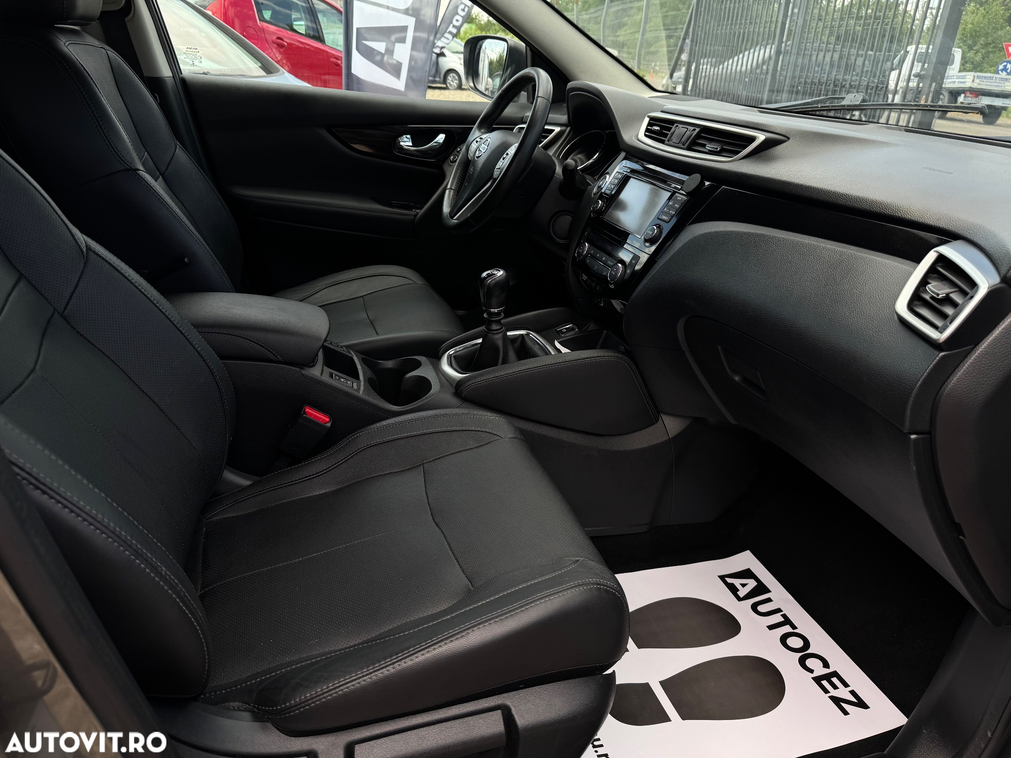 Nissan Qashqai 1.6 DCI ACENTA - 10