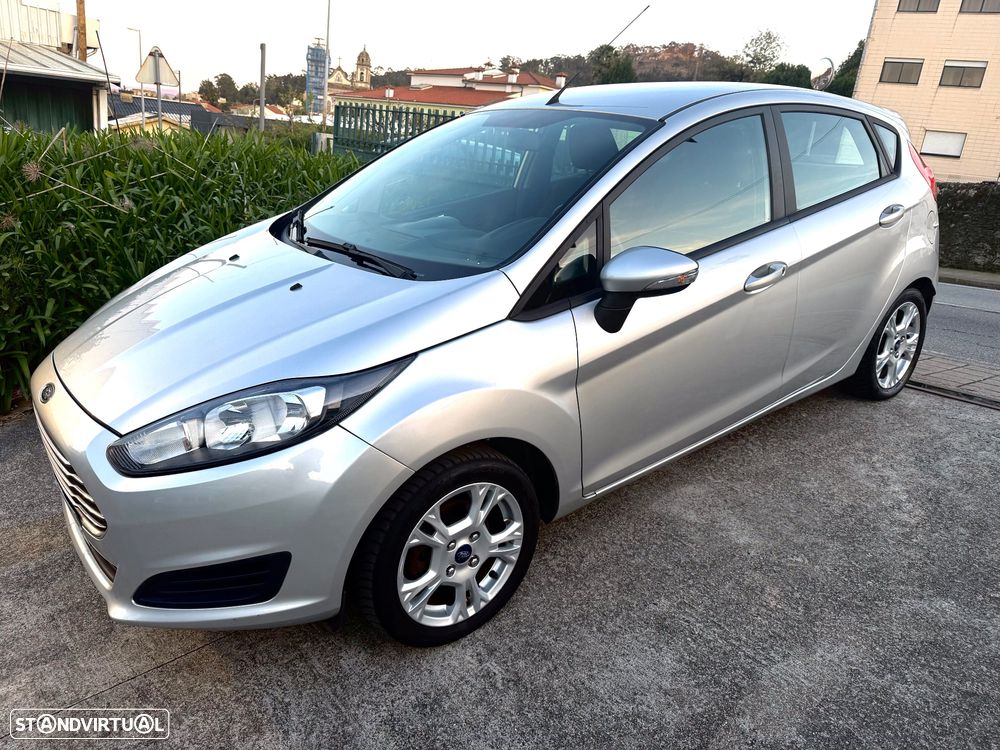Ford Fiesta 1.0 T EcoBoost Titanium - 1