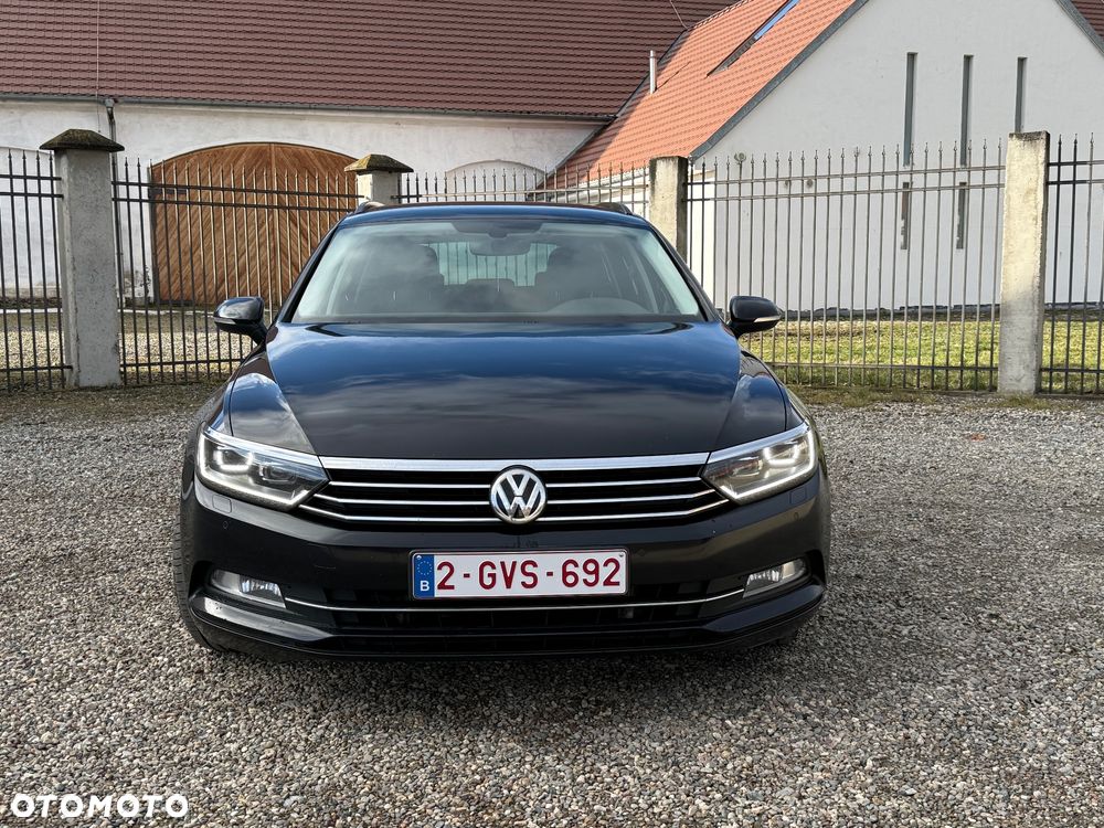Volkswagen Passat 1.6 TDI SCR DSG Comfortline - 4