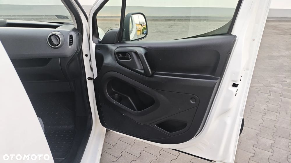 Peugeot PARTNER - 16