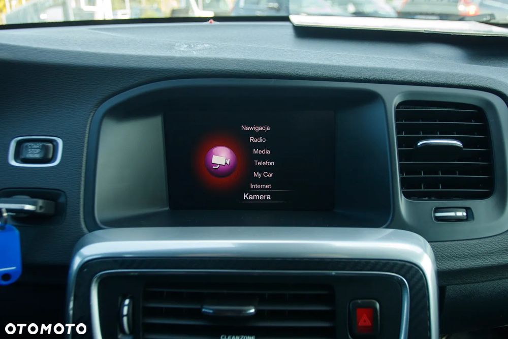 Volvo V60 D3 Summum - 36