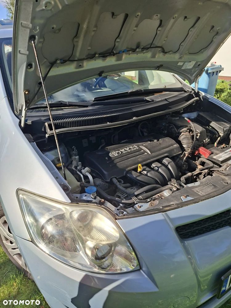Toyota Auris - 14