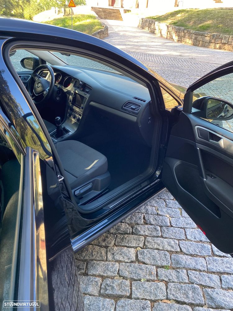 VW Golf 1.6 TDi BlueMotion Confortline - 3