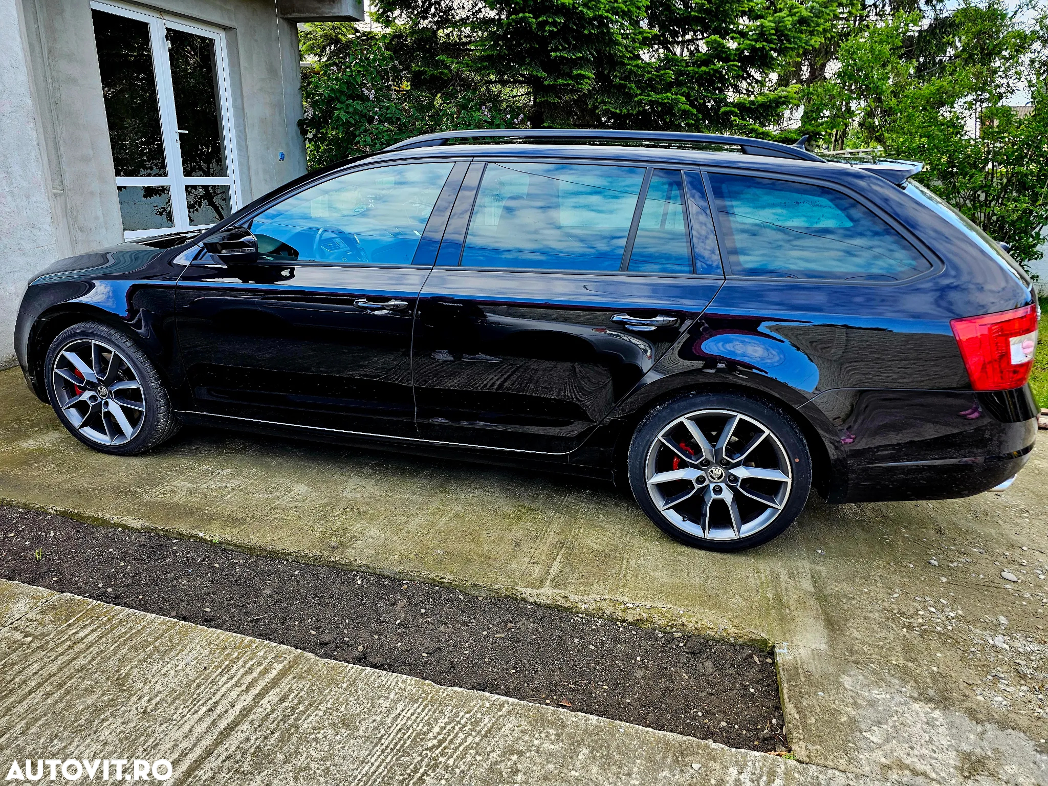 Skoda Octavia 2.0 TDI RS DSG - 2