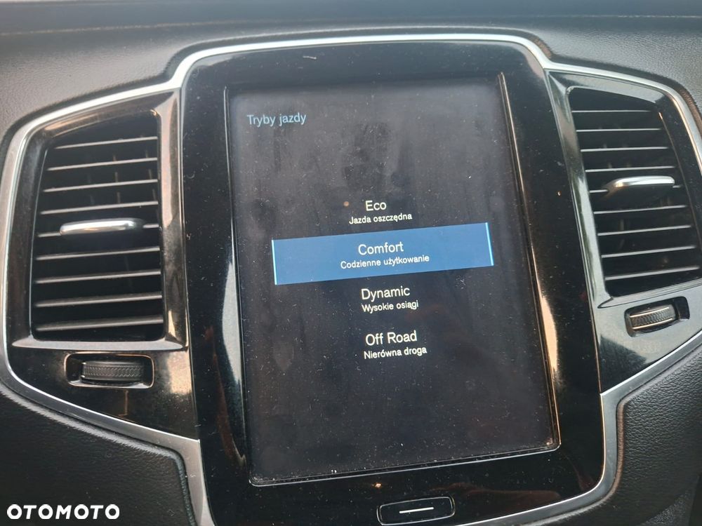 Volvo XC 90 - 21