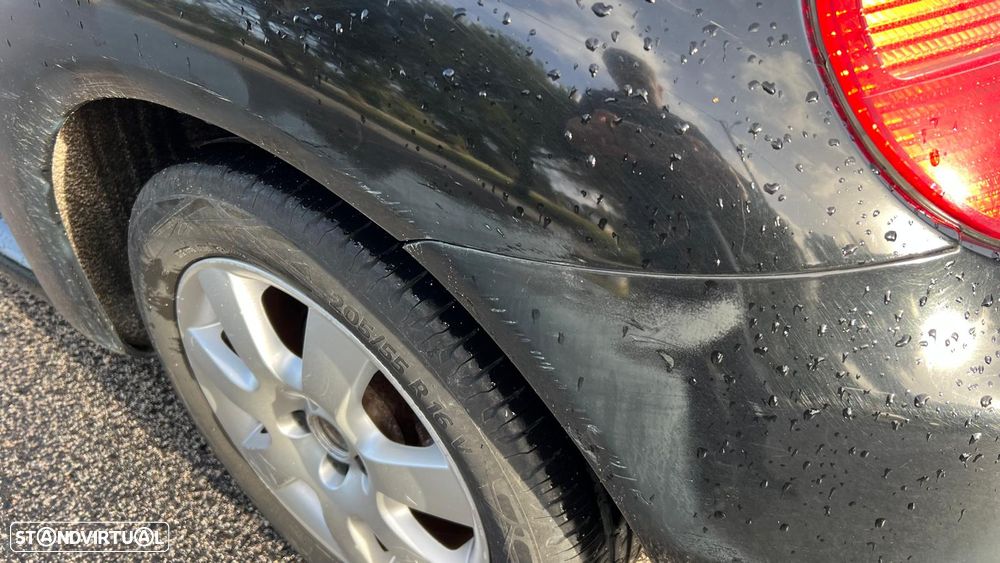 VW New Beetle Cabriolet 1.6 - 31