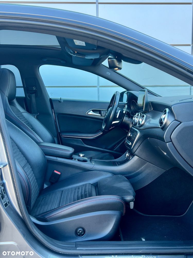 Mercedes-Benz CLA 250 4-Matic Sport - 33