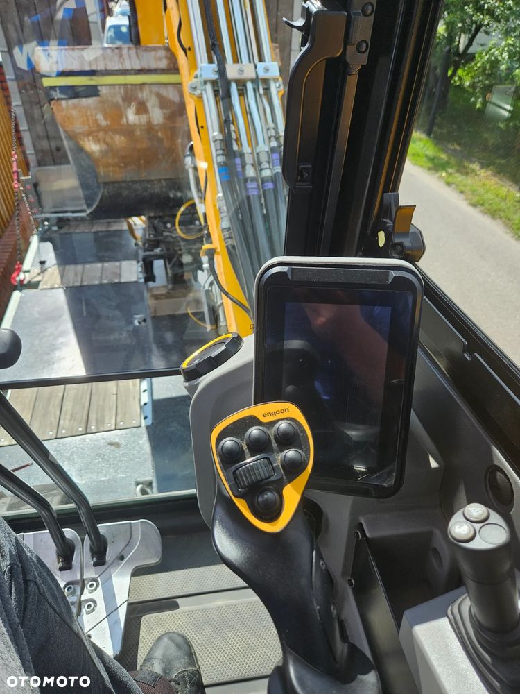 JCB 60C-2 - 12