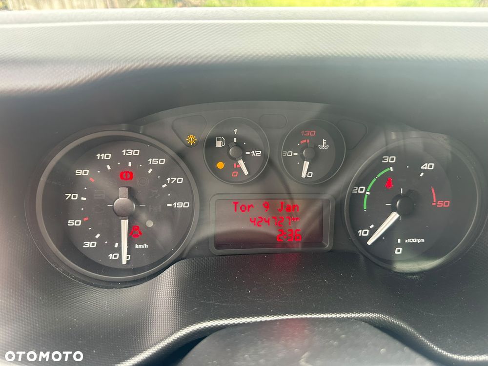 Iveco Daily 35S17 3.0 diesel KONTENER-CHŁODNIA THERMO KING, 170kM, 2016 rok, WEBASTO, KLIMA, ORGINALNY PRZEBIEG! - 24