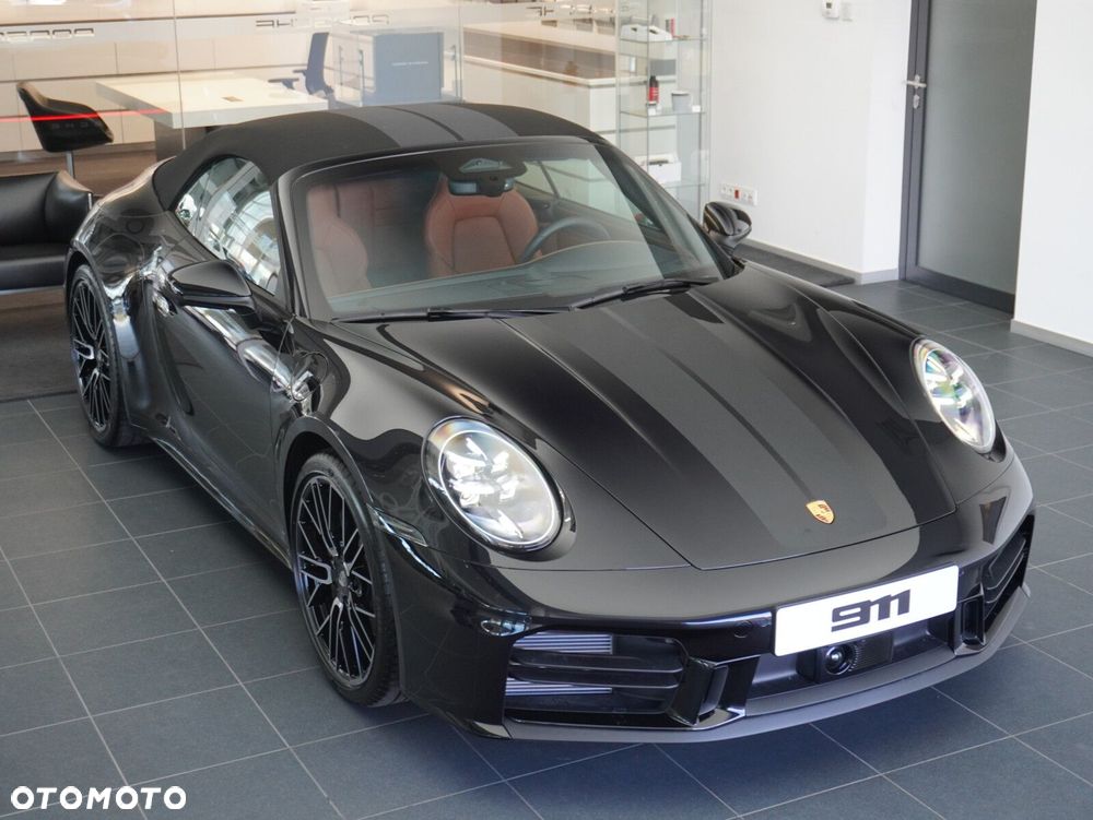 Porsche 911 Carrera - 10