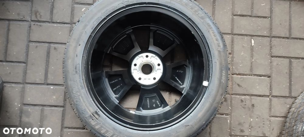 Felgi 403003990R 5x114,3 7Jx18 Cali Renault Megane E TECH Komplet - 10