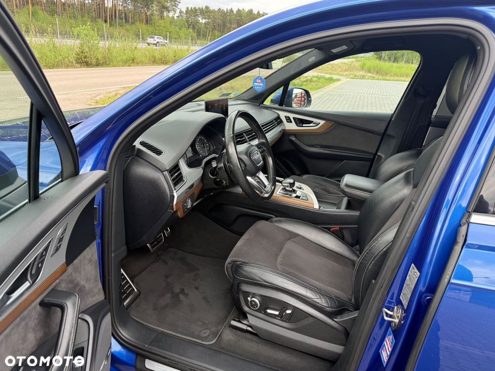 Audi SQ7 - 23