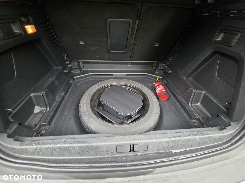 Peugeot 3008 1.6 BlueHDi Active S&S EAT6 - 25